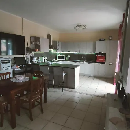 Guest house Ros' S House *