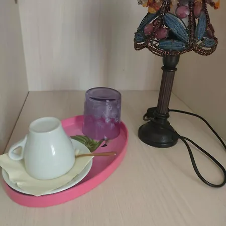 Ros' S House